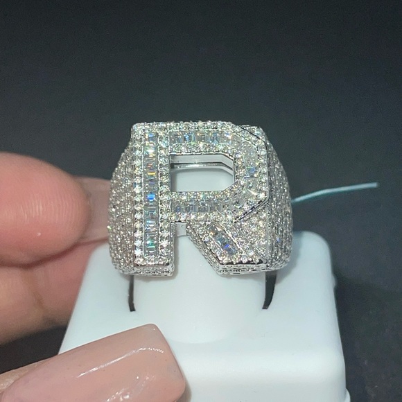 14k white gold vermeil VVS GRA certified moissanite diamond ring R initial Ring - Picture 8 of 11